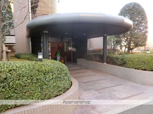 センテニアルタワーの玄関写真