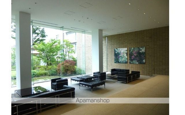 東京都世田谷区池尻２丁目[2LDK/65.71m2]のロビー1