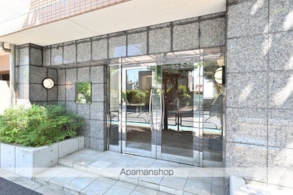 東京都渋谷区本町６丁目[1DK/29.36m2]のエントランス