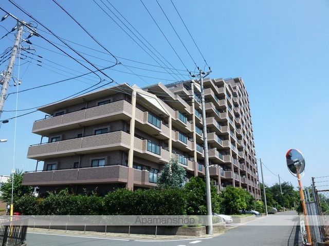 松戸市二ツ木のマンションの外観1