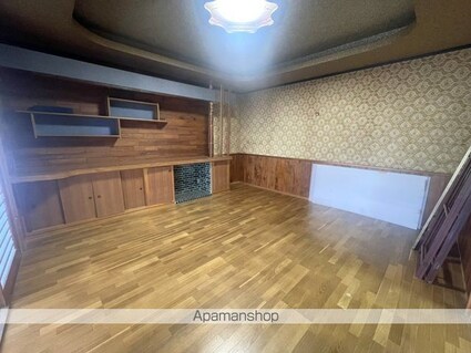 植柳下町１１９９貸家[7DK/385m2]の内装10