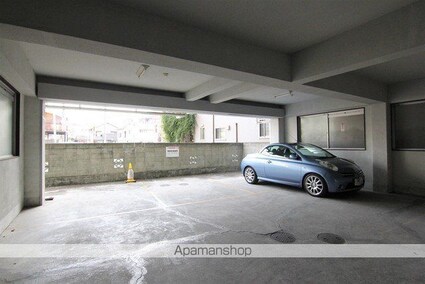 フロンティアＡＴ[1K/25.92m2]の駐車場