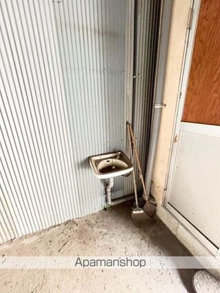 鳴神ガレージ[1R/49.5m2]の洗面所