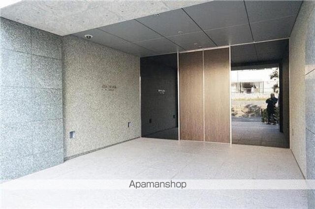 アトラスタワー六本木の玄関写真