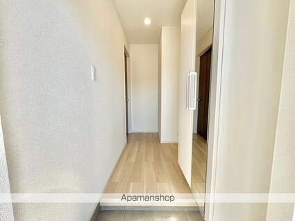 クレメント近江八幡　Ｂ[1LDK/50.01m2]の玄関