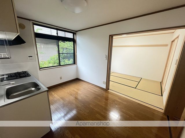 グランシャリオB棟の内装写真