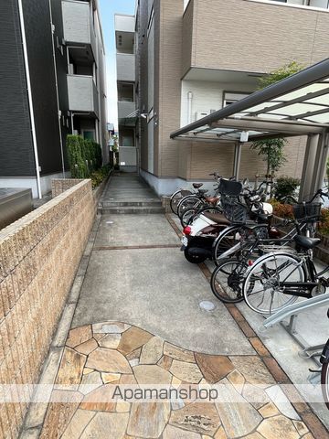フジパレス鳳中ウエストの玄関写真