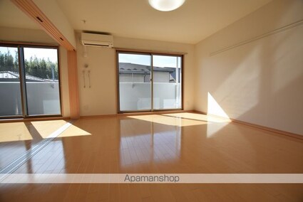 グレイスコート高嶺[2LDK/59.6m2]の内装2