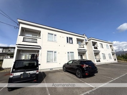 リヴェール桔梗館[2LDK/52.23m2]の外観3