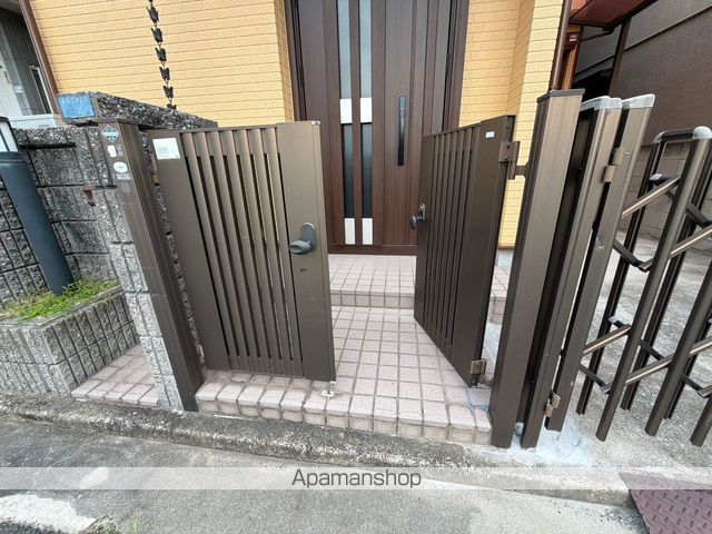 大阪モノレール本線 少路駅 徒歩11分 2階建 築30年の玄関写真