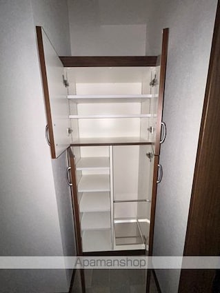 Ｔ＆Ｎ　ＲＥＳＩＤＥＮＣＥ[1LDK/40.55m2]の内装1