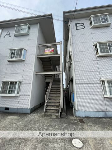 コーポホワイト南出島B棟の外観写真