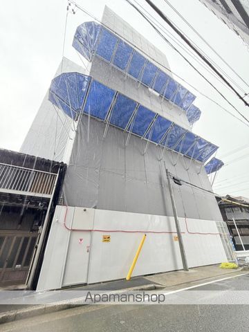 フォレスト コナ名駅の玄関写真