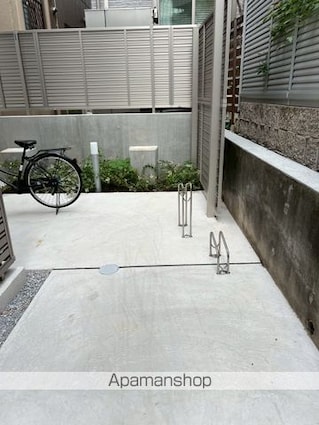 東京都中野区中野１丁目[3LDK/60.41m2]の共用部2