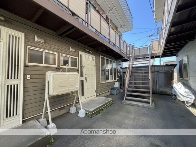 横山アパート第一の玄関写真