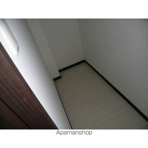 LEO CUTTE.の内装写真