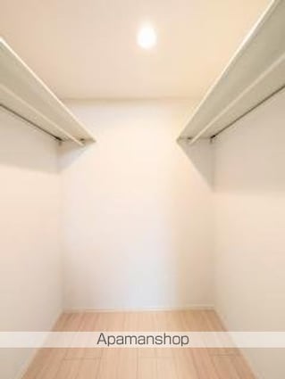 ロイヤルヒルズ[2LDK/49.85m2]の収納