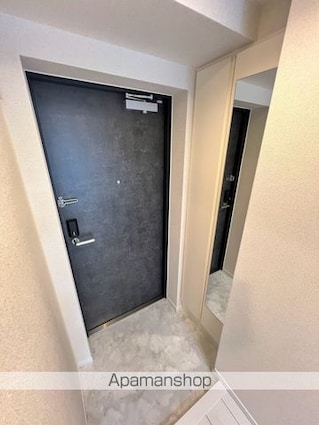 ＬｉｖｅＣａｓａ日暮里ＥＡＳＴ[2DK/38.7m2]の玄関