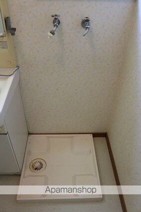 向島町６ＬＤＫ貸家[6LDK/177.21m2]の内装2