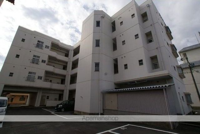 マンション島原の外観写真