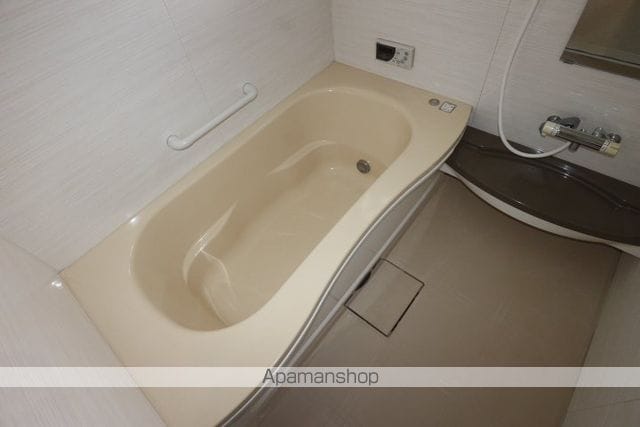 リビングタウン岩国 G棟の内装写真