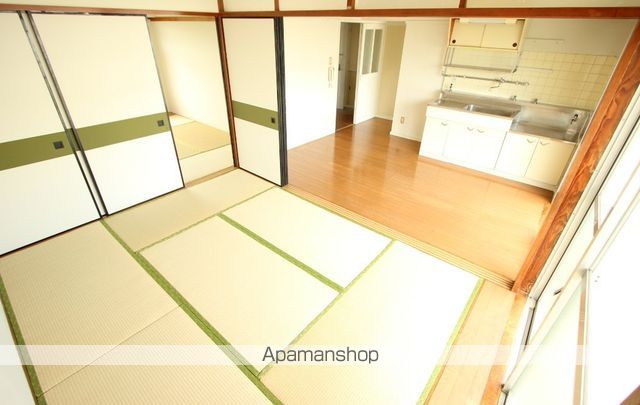 ビレッジハウス栗面2号棟の内装写真