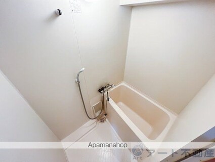 サンハイツ１１[1K/29.7m2]のバス