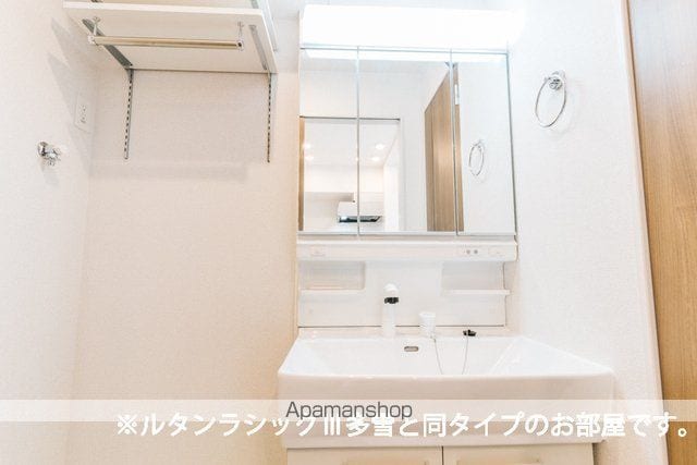レガリア駅東の内装写真