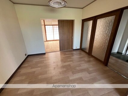 愛媛県新居浜市宇高町１丁目[2LDK/50.58m2]のリビング・居間