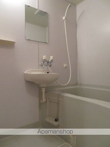 アクシスの内装写真