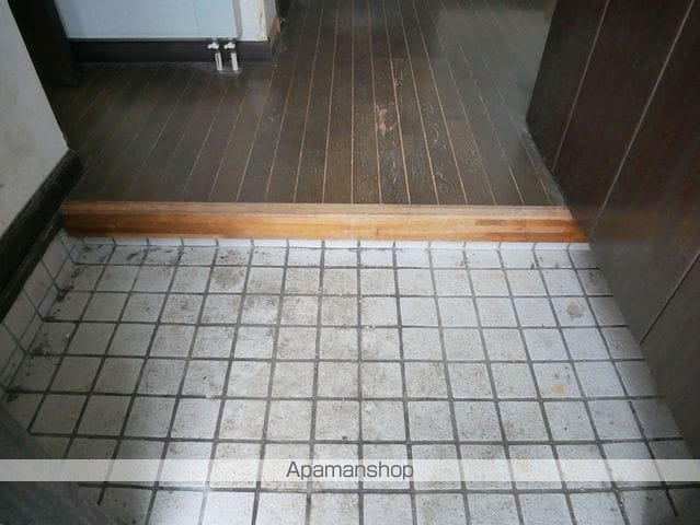 空知郡南幌町 2階建 築36年の内装写真
