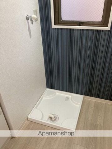 黄金ビルの内装写真