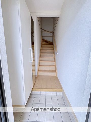 STIRRING UPの内装写真