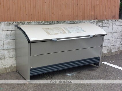 ブリューメ・ハイム壱番館[2LDK/47m2]の共用部1