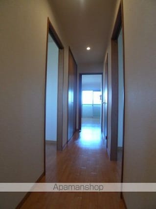 フォブール竹原[2LDK/62.7m2]の玄関