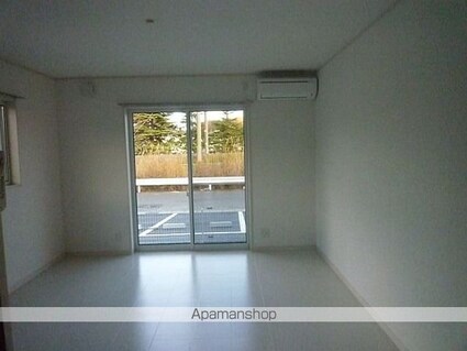 Ｇｒａｎｄ　Ｃｈａｒｉｏｔ[1K/28.16m2]のリビング・居間