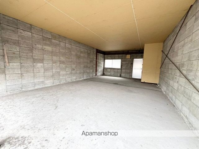 和歌山県和歌山市納定[事務所/39.3m2]の内装1