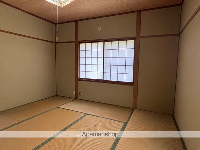 羽山一丁目戸建の内装写真