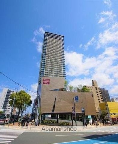 Brillia Tower西新の外観写真