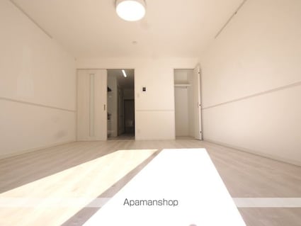 ＤＥ　ＤＯＭＯ　ＧＥＭＩＮＯＳ　２ｎｄ[1K/33m2]の内装1