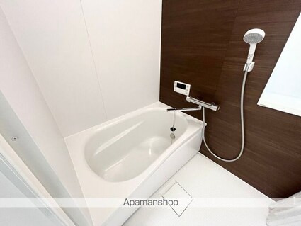 エトワール下坂浜Ａ[1LDK/42.24m2]のバス