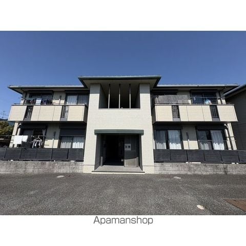 ルミエール江川