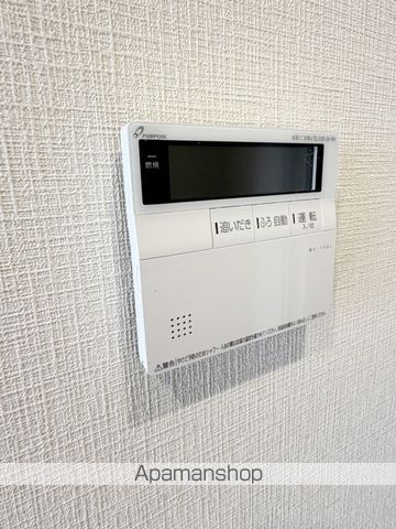 WEST FIELDの内装写真