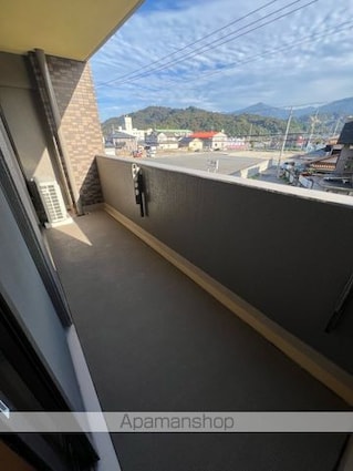 タロックス新居浜[2LDK/64.26m2]のバルコニー