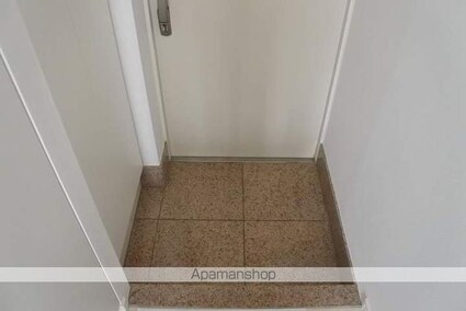 ドゥーエつつじヶ丘[1LDK/43.78m2]の玄関