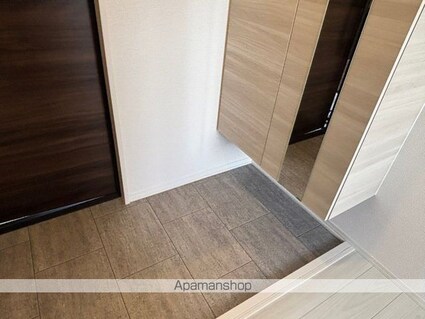 Ｄ’ｓ　Ｇａｌｌｅｒｙ[1LDK/41.75m2]の玄関
