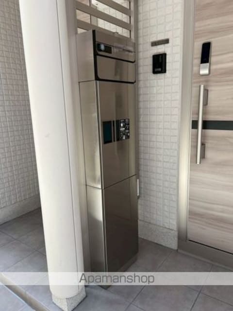東京都中野区松が丘２丁目[3LDK/59.02m2]の共用部1