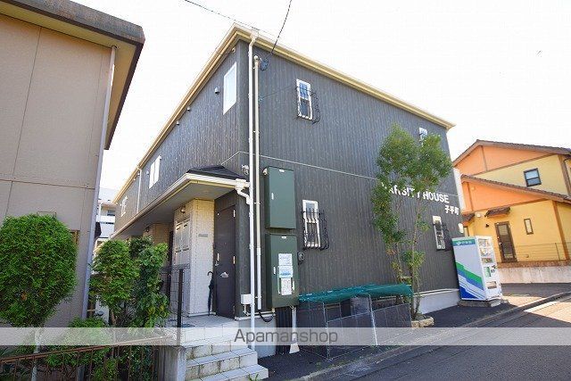 バーシティハウス子平町の外観写真