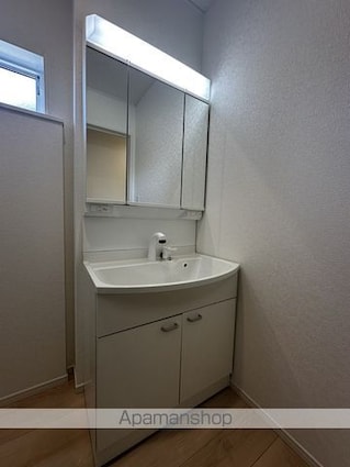 大槻町貸家（仁池向）[4LDK/175.06m2]の洗面所