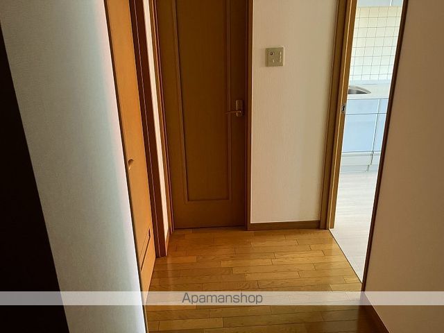 ヴェルファーレ上六日の内装写真